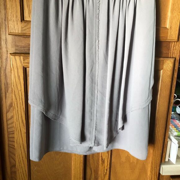 BCBGMAXAZRIA Rhea Sleeveless Chiffon Pleated Peplum Mini Dress Opal Grey - 8 - Picture 10 of 14